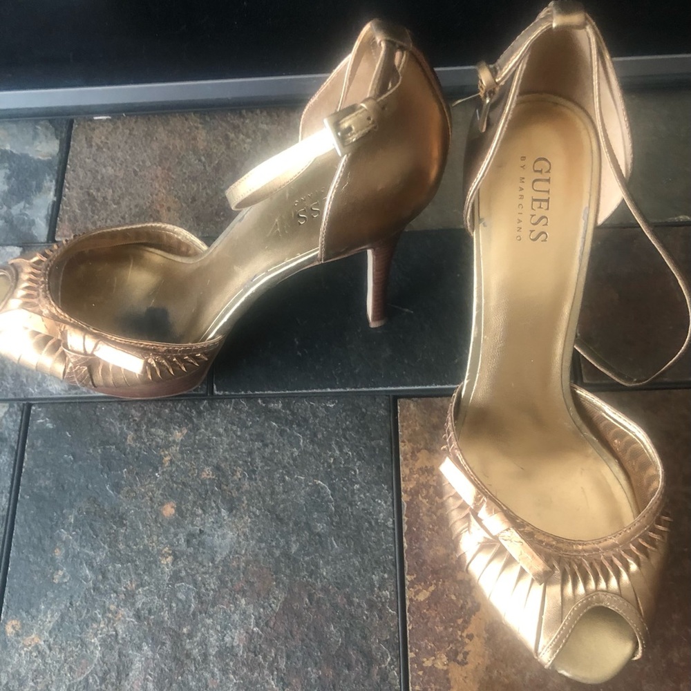 Guess By Marciano Gold Size 9.5